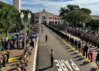MPF recomenda que Exército aumente número de vagas para mulheres na EsPCEx, após constatar que apenas 40 de 440 vagas são destinadas a candidatas do sexo feminino.