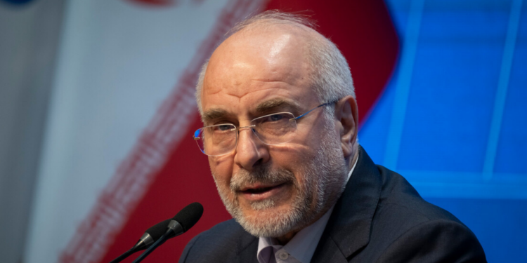 Irã critica ataques de Israel no Líbano, denuncia violações de cessar-fogo e eleva tensão no Oriente Médio após anúncio de trégua com mediação dos EUA.