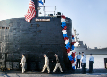 Marinha dos EUA decide desativar o submarino USS Boise após quase uma década fora de operação e custos crescentes de manutenção.