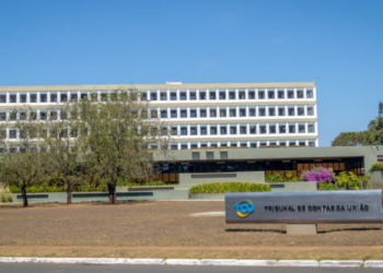 Câmara dos Deputados recebe sete indicados à vaga de ministro do TCU após aposentadoria de Aroldo Cedraz. Sabatina ocorre nesta segunda-feira.