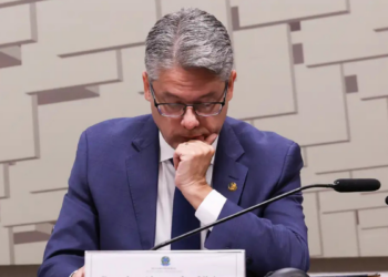 CPI do Senado recomenda indiciamento de ministros do STF e do PGR em relatório que aponta suspeitas ligadas ao Banco Master.