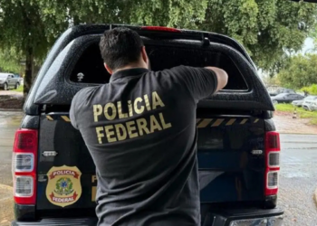 Polícia Federal realiza quarta fase da Operação Compliance Zero com mandados de prisão e busca e apreensão contra investigados por lavagem de dinheiro e corrupção.