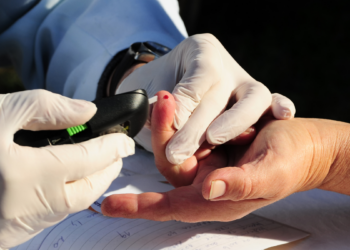 Ministério da Saúde incorpora uso da membrana amniótica no SUS para tratar complicações do diabetes e doenças oculares, beneficiando milhares de pacientes.