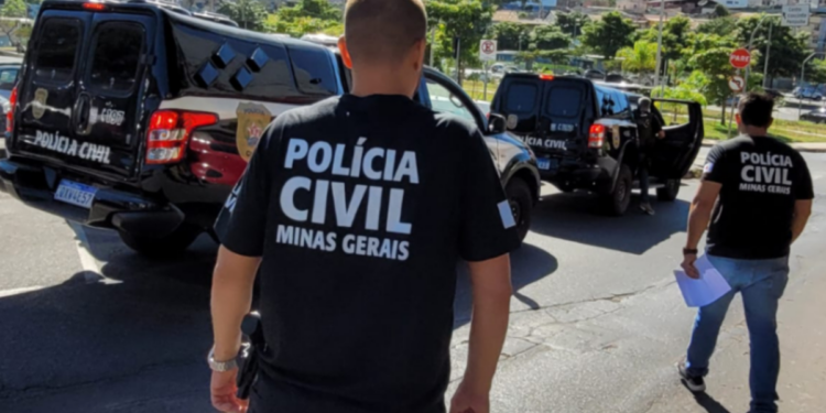 Polícia Civil do RJ investiga esquema de pirâmide financeira que prometia lucros irreais. Onze pessoas foram denunciadas por crimes financeiros.