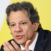 Fernando Haddad afirma que discussão sobre possível taxação do Pix teve origem no governo Bolsonaro. Tema ganhou força entre 2024 e 2025 e segue gerando debate público.