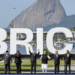 FMI prevê que economias emergentes crescerão 4,4% em 2026, acima dos países desenvolvidos. Brasil tem projeção de 1,9% e Índia lidera com 6,5%.