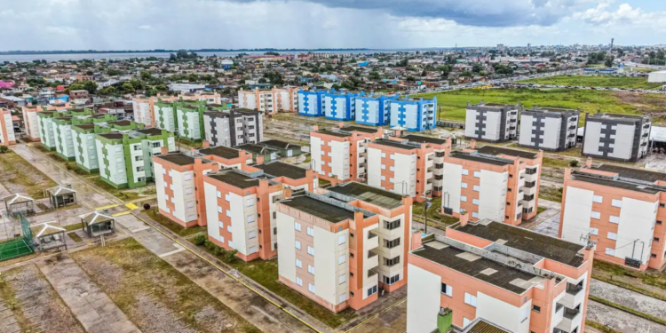 Novas regras do Minha Casa, Minha Vida ampliam faixa de renda para até R$ 13 mil e reajustam valores de imóveis e condições de financiamento habitacional.