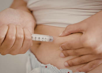Anvisa amplia uso do Mounjaro para jovens com diabetes tipo 2 e prepara regulamentação sobre medicamentos da classe GLP-1 no Brasil.