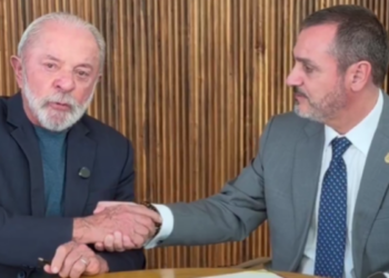 Lula defende normalização das relações entre Brasil e EUA após medidas de reciprocidade envolvendo agentes de segurança e tensão diplomática recente.