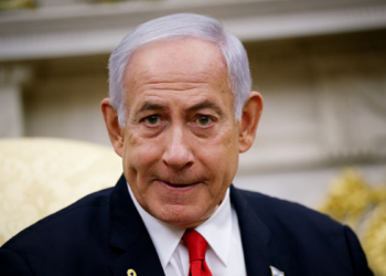 Benjamin Netanyahu revela diagnóstico de câncer de próstata em estágio inicial, diz que passou por cirurgia e que tratamento foi bem-sucedido.