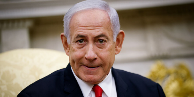 Benjamin Netanyahu revela diagnóstico de câncer de próstata em estágio inicial, diz que passou por cirurgia e que tratamento foi bem-sucedido.