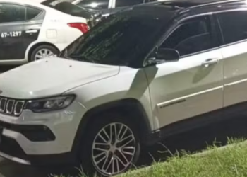 carro do atacante john kennedy, do fluminense, é roubado no méier, zona norte do rio, e recuperado pela polícia militar pouco depois.