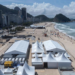 CREA-RJ vai autuar empresa após morte de operário na montagem do palco de Shakira em Copacabana. Conselho cobra documentos da produtora.