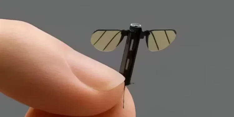 Drone microscópico desenvolvido na China chama atenção por capacidade de espionagem discreta e levanta preocupações sobre segurança e privacidade no mundo