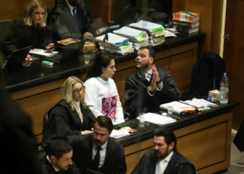 Tribunal de Justiça do Rio de Janeiro autoriza inclusão de nova testemunha no julgamento do caso Henry Borel, que envolve Dr. Jairinho e Monique Medeiros.