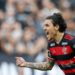 Pedro empata para o Flamengo e incendia o Maracanã
