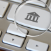 Operação investiga movimentação de R$ 26 bilhões por fintechs suspeitas de atuar em esquema financeiro do crime organizado.