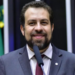 Governo federal defende substituição da escala 6x1 por jornada com dois dias de folga e até 40 horas semanais sem redução salarial, segundo ministro Guilherme Boulos.