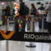 Aeroportos registram alta movimentação no feriado do Dia do Trabalhador. Galeão deve receber 314 mil passageiros, impulsionado por turismo e show de Shakira no Rio.