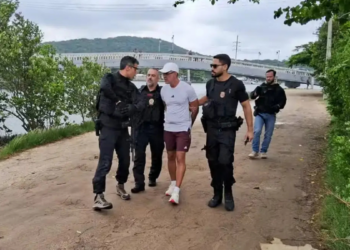 Justiça mantém prisão de Adilson Oliveira Coutinho Filho, o Adilsinho, em unidade federal de segurança máxima em Brasília após pedido do MPRJ em investigação sobre crime organizado.