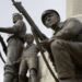 Cerimônia no Rio de Janeiro marcou os 81 anos do fim da Segunda Guerra Mundial na Europa, homenageou militares brasileiros, entregou a Medalha da Vitória e contou com desfile aéreo da Esquadrilha da Fumaça.