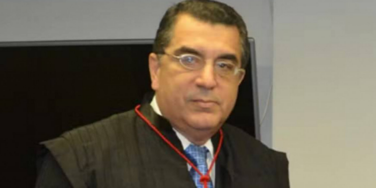 A Polícia Civil do Rio investiga o desaparecimento do desembargador federal Alcides Martins Ribeiro Filho, desaparecido há 25 dias.