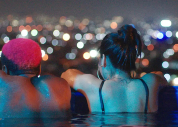 Projeto Cinelândia – Cinema na Rua promove sessões gratuitas de filmes brasileiros ao ar livre no centro do Rio de Janeiro durante o mês de maio.