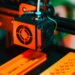 UERJ desenvolve tecnologia com impressão 3D e recursos táteis para facilitar o ensino de ciências a pessoas com deficiência visual.