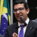 PF deflagra Operação Castratio para investigar fraudes em contratos públicos no RJ que somam R$ 200 milhões; deputado federal está entre os alvos.