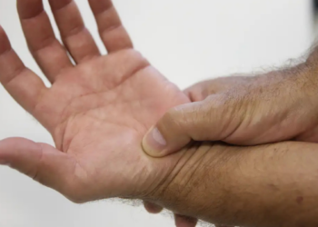 No Dia Mundial da Fibromialgia, especialistas destacam sintomas, diagnóstico e impactos do reconhecimento da doença como deficiência no Brasil.