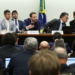 Congresso debate mudanças na jornada de trabalho e fim da escala 6x1; propostas variam de 4 dias semanais a redução gradual para 36 horas.