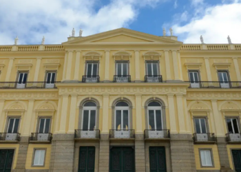 Museu Nacional recebe de volta negativos fotográficos históricos usados por Roquette-Pinto no início do século 20 e fortalece preservação da memória científica.