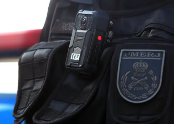Pesquisa do Instituto Sou da Paz aponta que brasileiros defendem prevenção, eficiência policial e cumprimento das leis como prioridades na segurança pública.