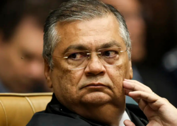 Ministro do STF Flávio Dino afirmou ter sofrido ameaça de morte em aeroporto de São Paulo. Caso foi divulgado pelo próprio magistrado e repudiado pelo STF.