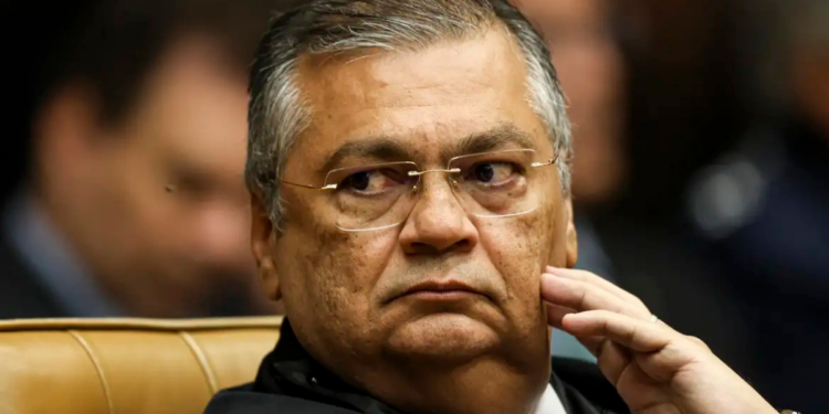 Ministro do STF Flávio Dino afirmou ter sofrido ameaça de morte em aeroporto de São Paulo. Caso foi divulgado pelo próprio magistrado e repudiado pelo STF.