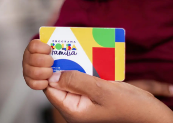 Caixa Econômica Federal paga Bolsa Família nesta terça-feira (19) para NIS final 2. Valor médio é de R$ 678,01 e programa atende 19,08 milhões de famílias em maio.