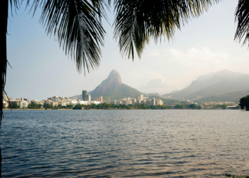 Frente fria chega ao Rio de Janeiro nesta terça (19) e traz chuva, nebulosidade e queda de temperatura, segundo previsão da Climatempo.