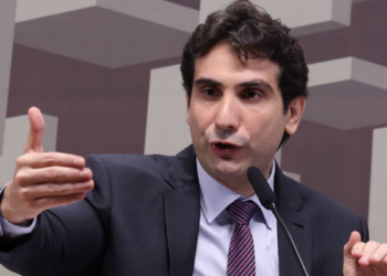 BC identificou irregularidades na gestão do Banco Master durante crise de liquidez. Caso envolve operações atípicas, investigação da PF e liquidação extrajudicial.