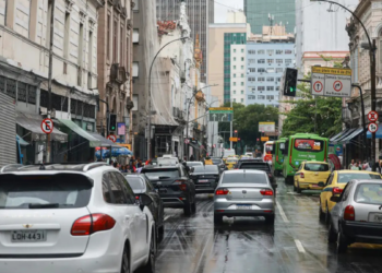 Ministério dos Transportes cria centro nacional para investigar acidentes nas estradas e desenvolver ações de prevenção no trânsito brasileiro.