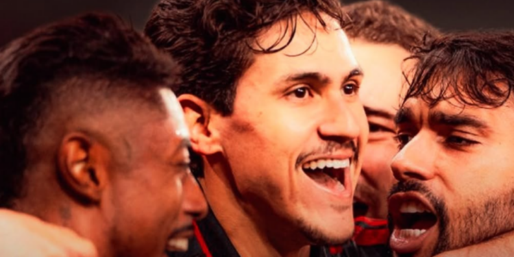 Rodada de torneios sul-americanos tem Flamengo vencendo na Libertadores, Palmeiras derrotado e destaques brasileiros na Sul-Americana, além de jogos regionais e próximos confrontos.
