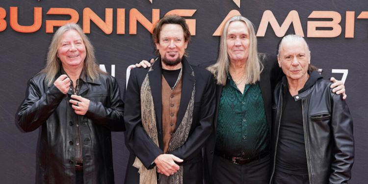 Iron Maiden confirma show em Curitiba em outubro de 2026 durante turnê comemorativa de 50 anos. Ingressos começam a ser vendidos em maio pela Livepass.
