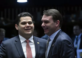 CPMI do Banco Master é travada após decisão de Davi Alcolumbre no Congresso. Pedido buscava investigar suspeitas ligadas à Operação Compliance Zero.