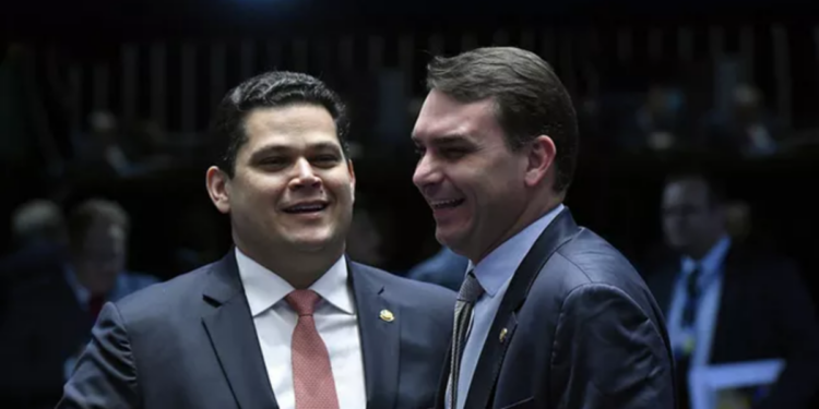 CPMI do Banco Master é travada após decisão de Davi Alcolumbre no Congresso. Pedido buscava investigar suspeitas ligadas à Operação Compliance Zero.