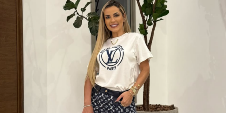 Deolane Bezerra é transferida para presídio em Tupi Paulista após prisão em operação que investiga lavagem de dinheiro ligada ao PCC.