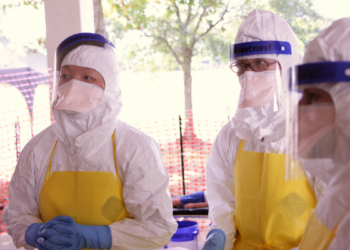 OMS elevou para “muito alto” o risco do surto de ebola na República Democrática do Congo. País registra 82 casos confirmados e investigação de mais de 170 mortes.