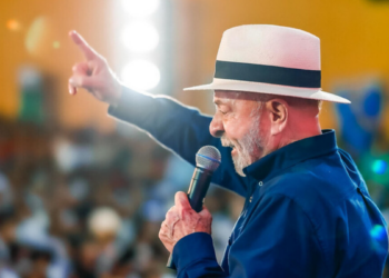 Durante agenda no Rio, Lula defendeu políticas de cotas nas universidades públicas e afirmou que o ensino superior deve refletir a diversidade social e racial do Brasil.