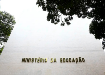 Fórum de Reitores Brasil-África, promovido pelo MEC, reúne instituições dos dois continentes para fortalecer cooperação acadêmica e científica até 27 de maio.