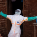 Ataques a hospitais no leste da República Democrática do Congo provocam fuga de pacientes com ebola e aumentam temor de avanço do surto na região de Ituri.