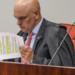 STF analisa pedido de investigação sobre suposto desvio de recursos destinados a filme sobre Jair Bolsonaro. Caso foi encaminhado à PGR por Alexandre de Moraes.