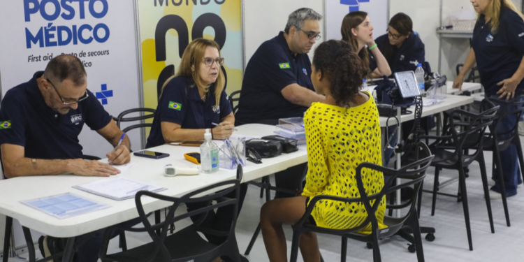 Show de Shakira em Copacabana teve cerca de 400 atendimentos médicos, com casos de mal-estar e 64 remoções para hospitais.